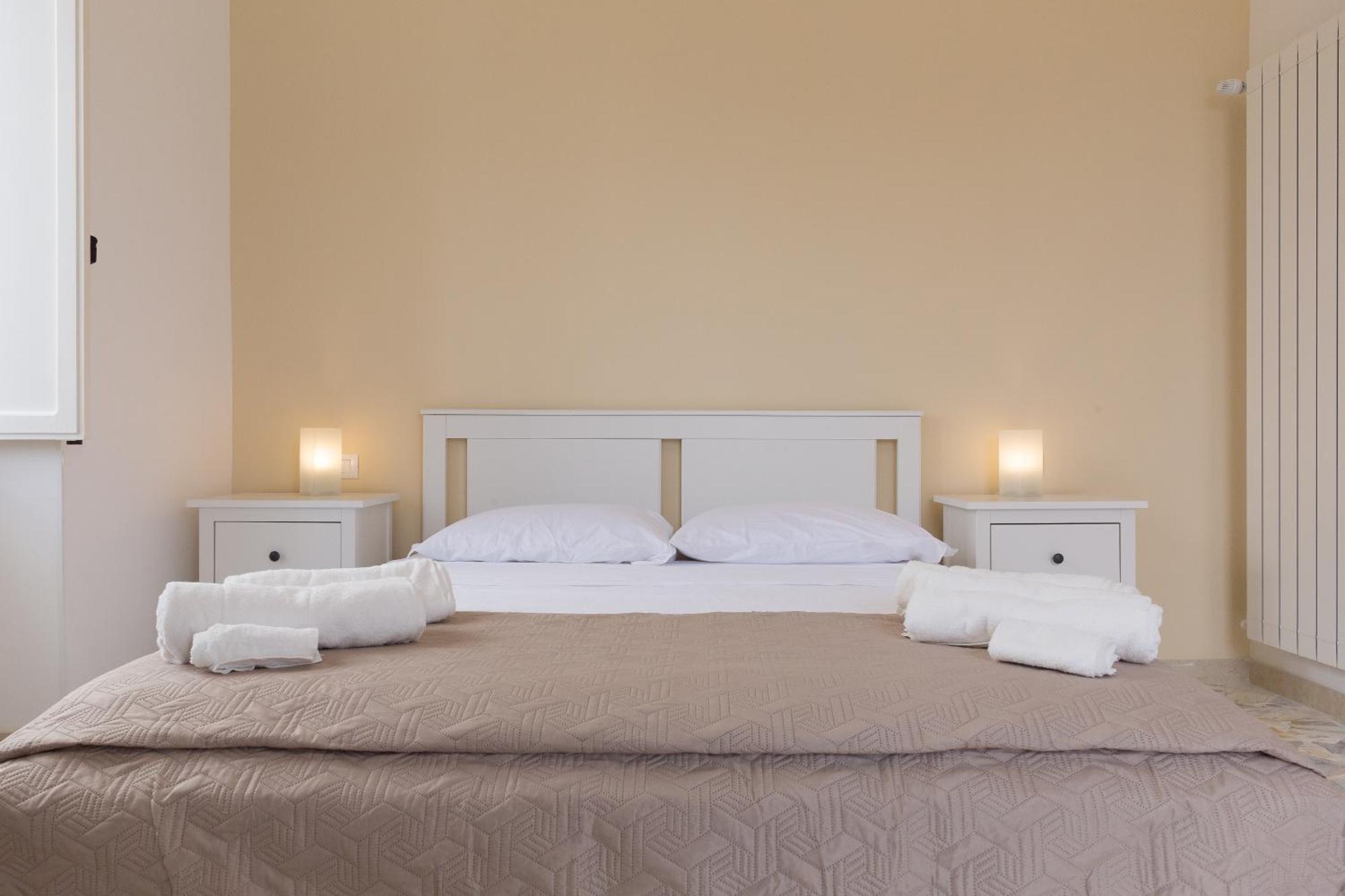 Al Corso Apartments Noto Exterior foto