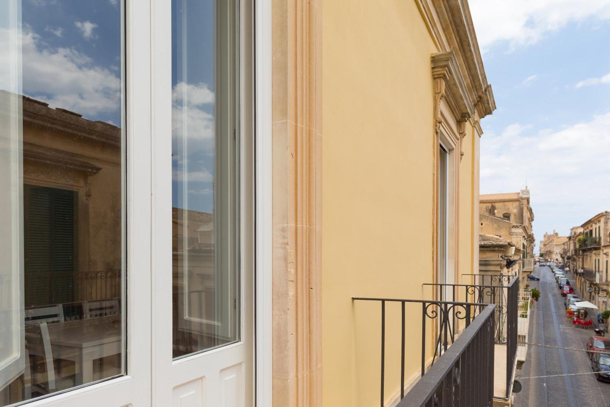Al Corso Apartments Noto Exterior foto