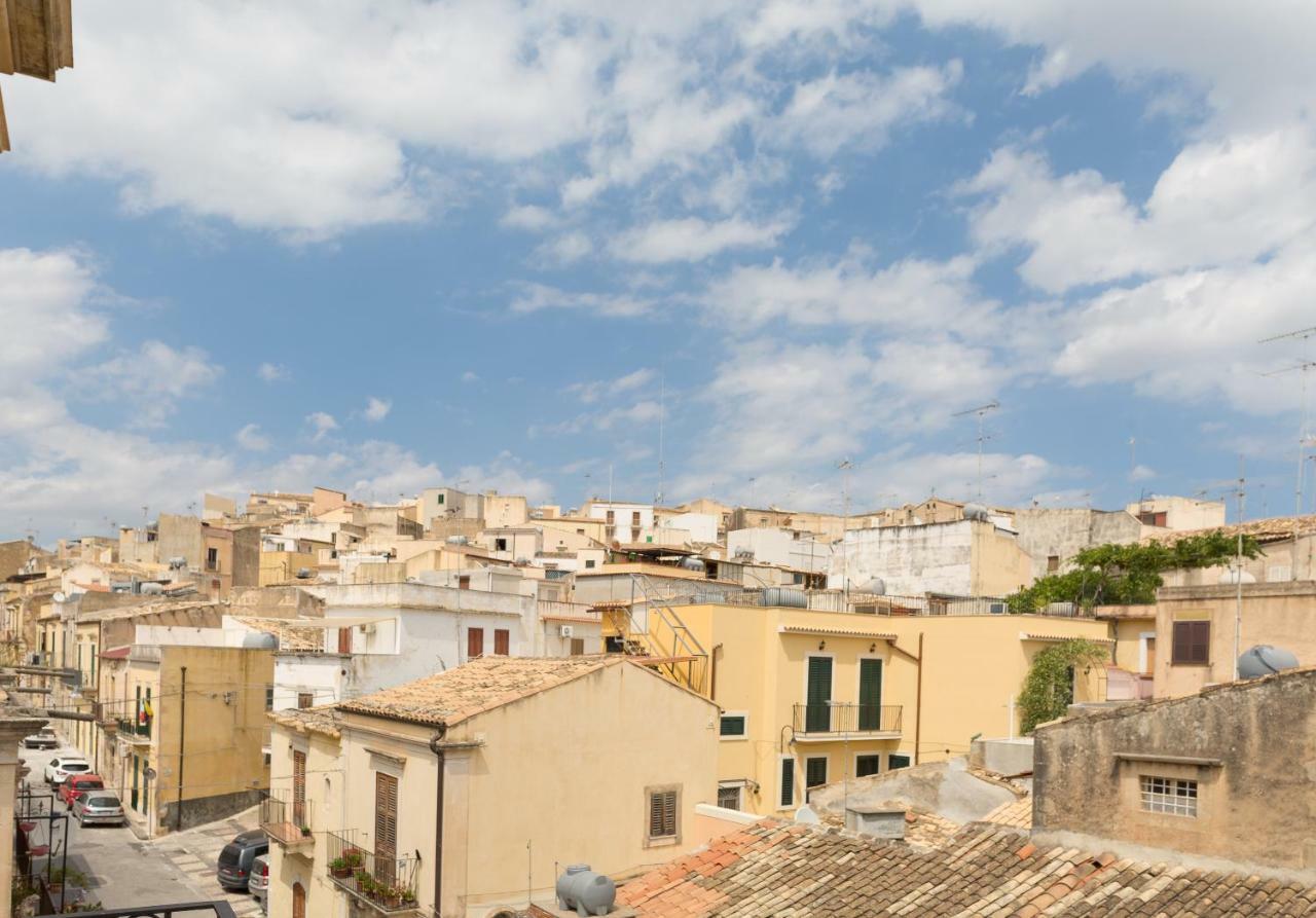 Al Corso Apartments Noto Exterior foto