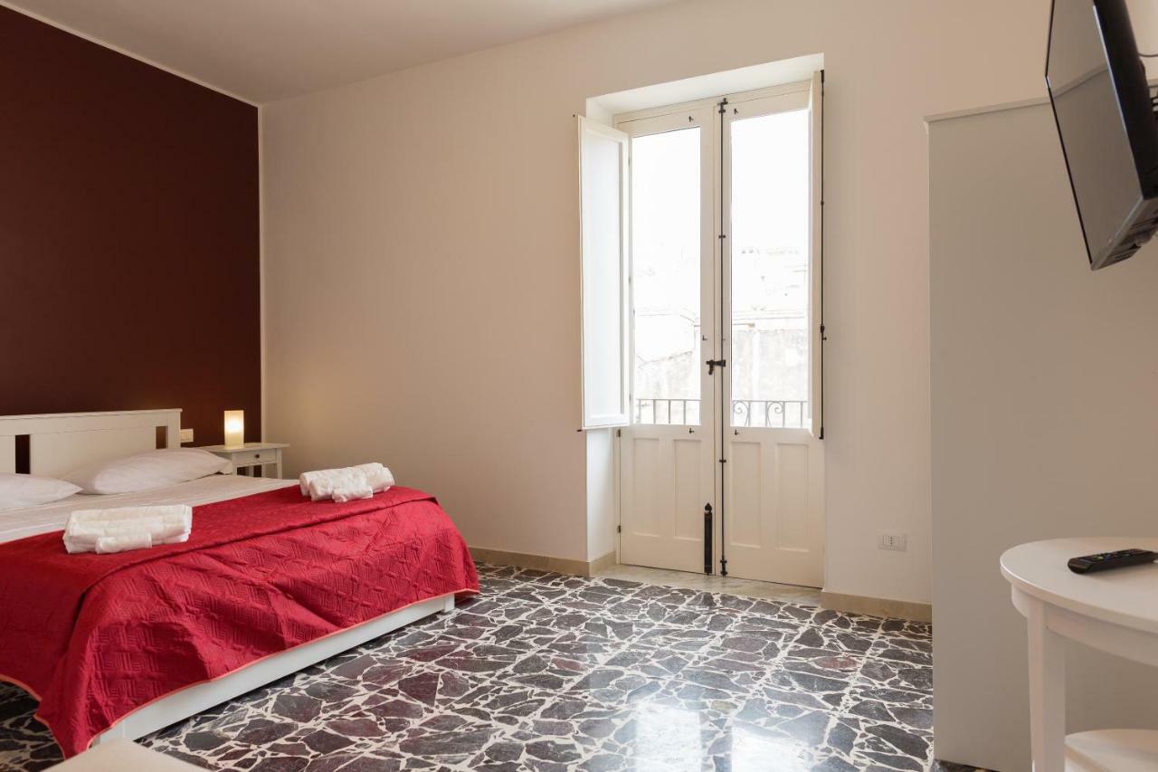 Al Corso Apartments Noto Exterior foto