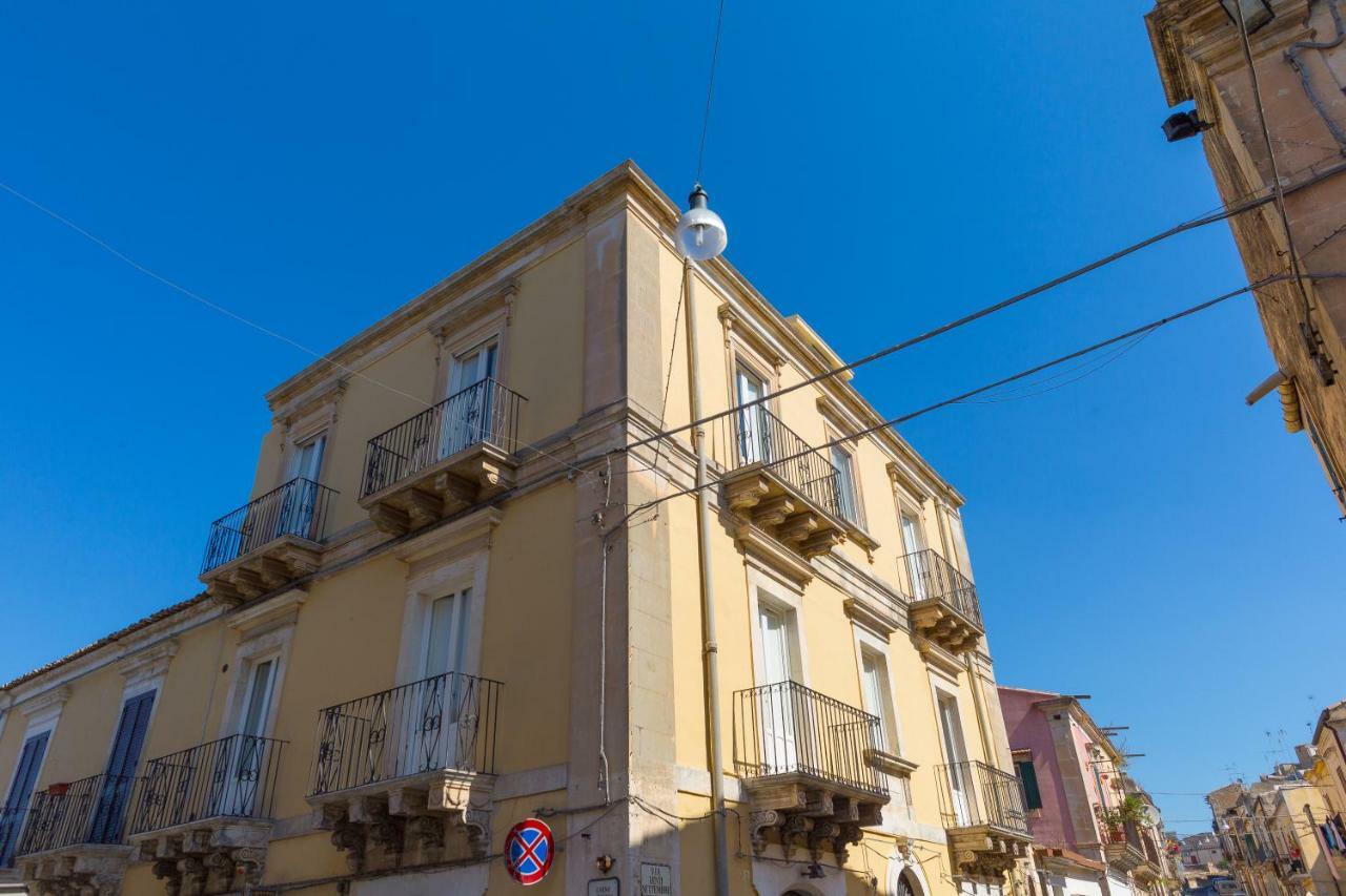 Al Corso Apartments Noto Exterior foto